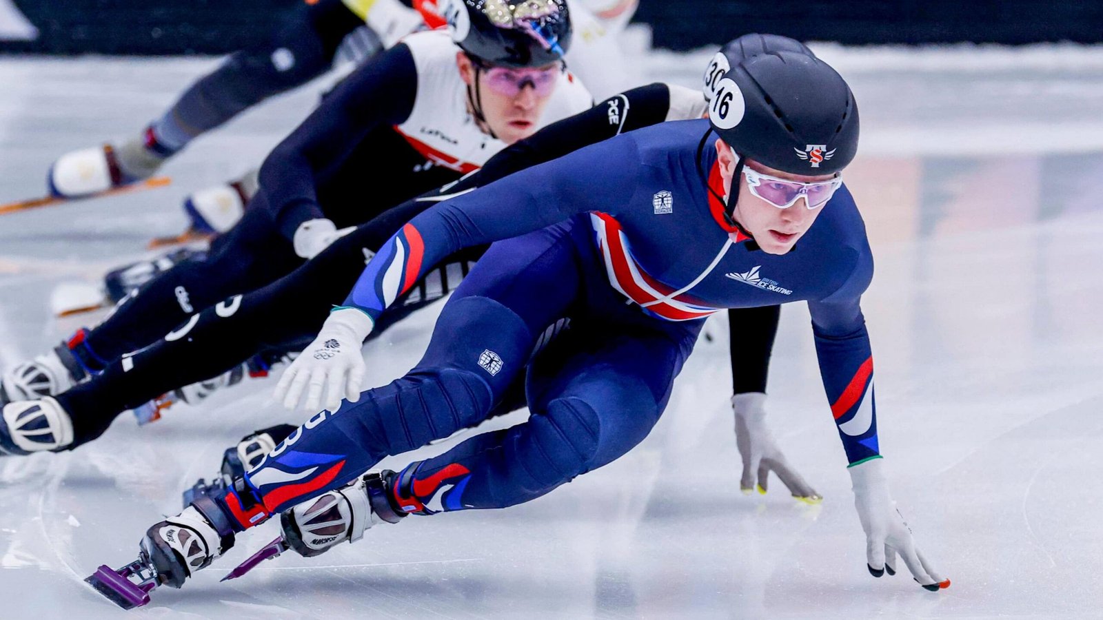 Short Track Speed Skating vs Long Track Speed Skating