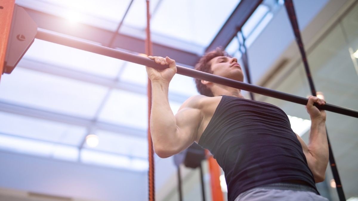 Cara Melakukan Pull-up untuk Pemula yang Masih Lemah