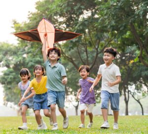 Tips Mengajarkan Anak Hobi Bergerak Aktif Sejak Dini
